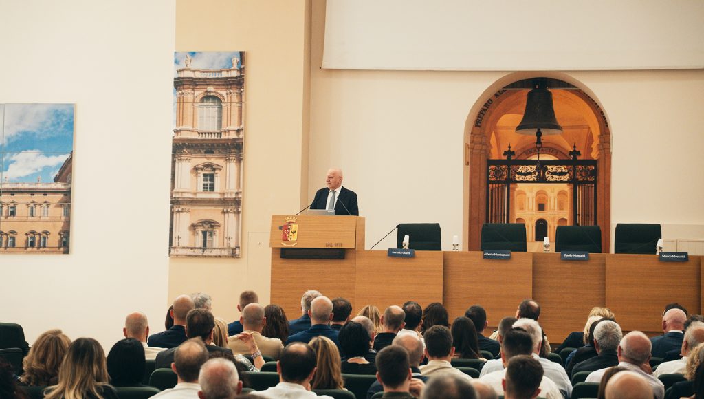 TEC EUROLAB: TRENTACINQUE ANNI DI ECCELLENZA Interventi e testimonianze di un viaggio in direzione del valore assoluto TEC EUROLAB: TRENTACINQUE ANNI DI ECCELLENZA Interventi e testimonianze di un viaggio in direzione del valore assoluto